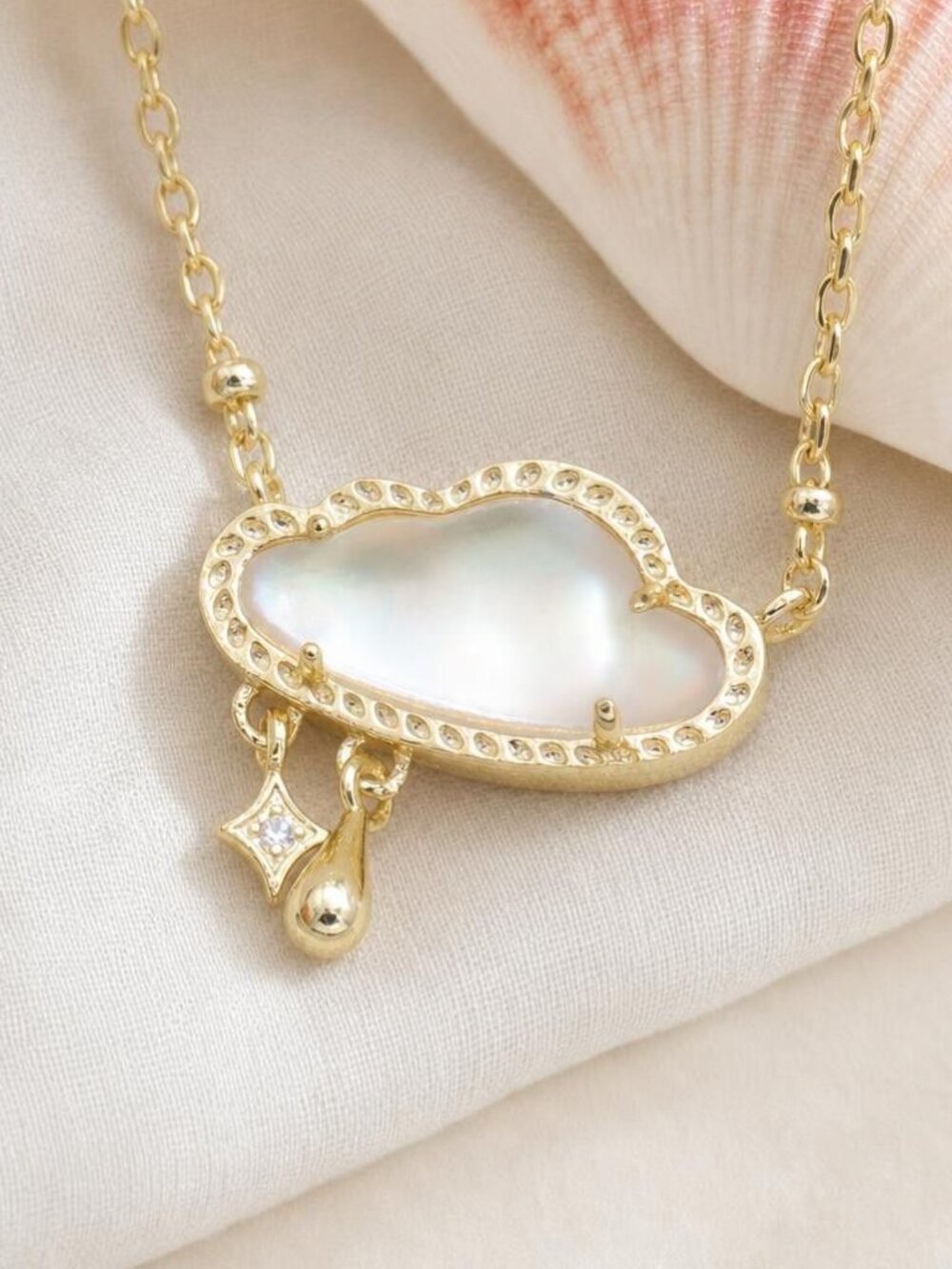 Kendra Scott Celeste Cloud Gold Pendant Necklace - Picture 2 of 2